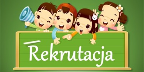 Napis rekrutacja w ramce na g&oacute;rze buzie czworga dzieci.