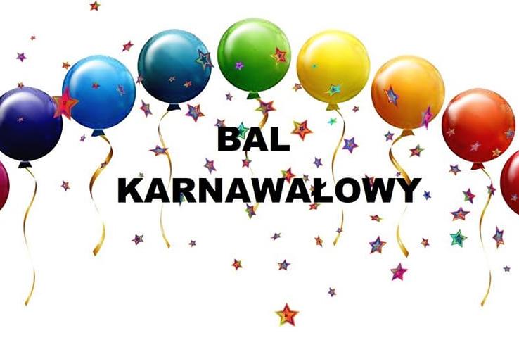Kolorowe balony nad napisem bal karnawałowy.