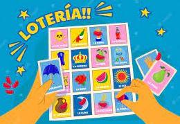 Ręce dziecka zdrapują obrazki na kuponie.